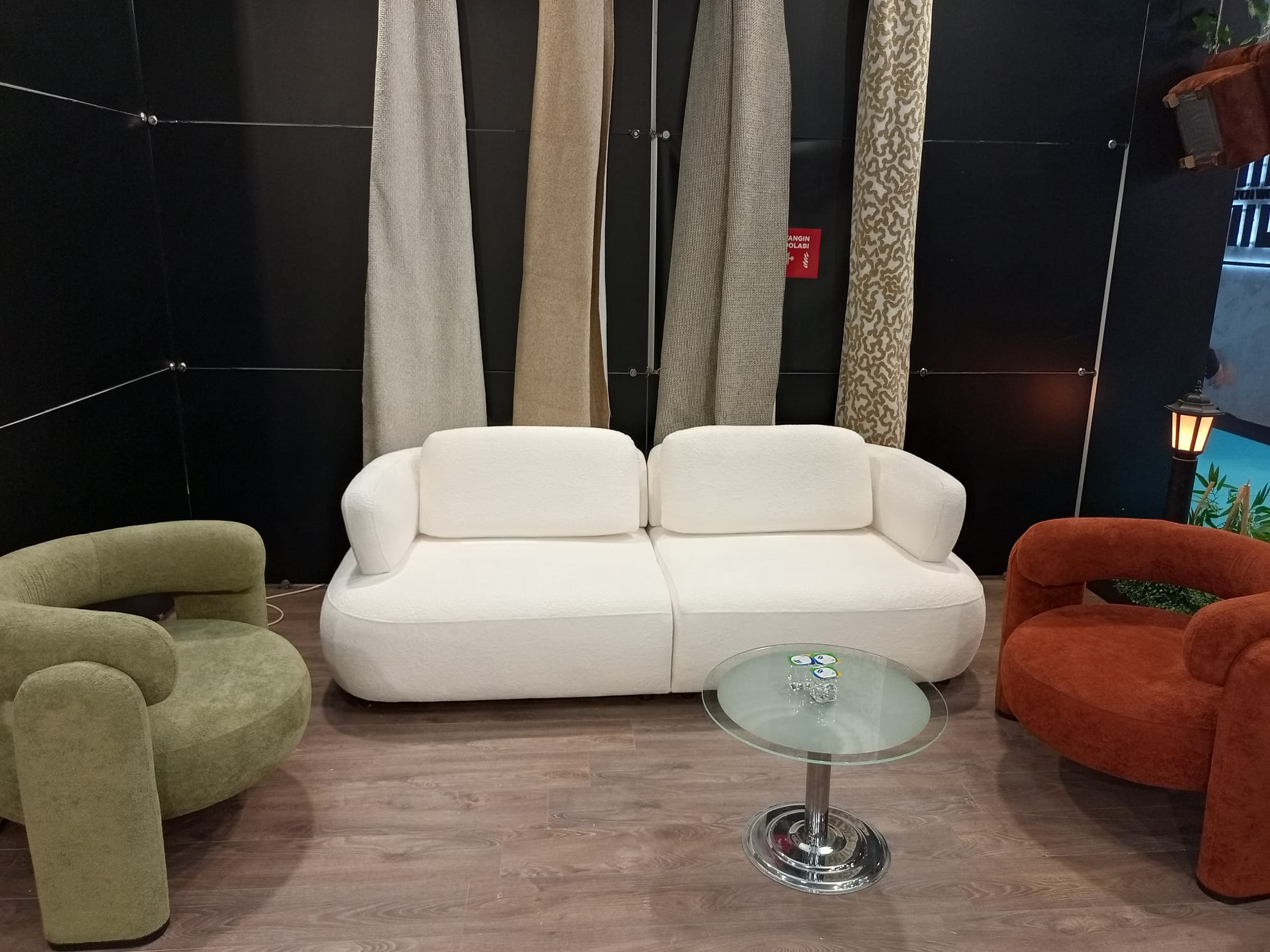 bostancı kedi dostu kumaşla koltuk yüz değişimi